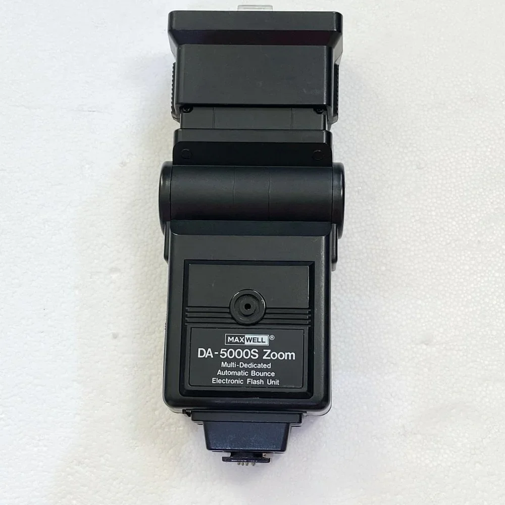 On camera FLASH - MAXWELL DA-5000S ZOOM